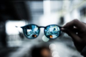 Navigating Progressive Lenses: A Seamless Transition to Clear Vision